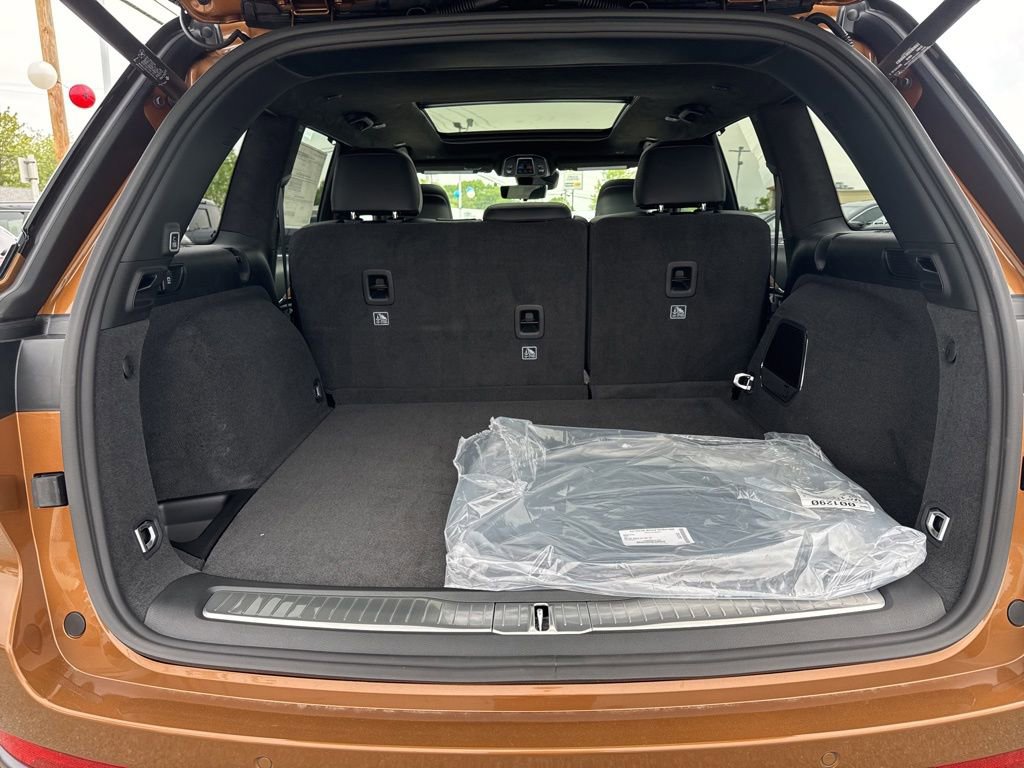 New 2026 Jeep Grand Cherokee Summit AWD/4WD image 21