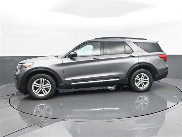 Used 2022 Ford Explorer XLT w/ Equipment Group 202A image 5