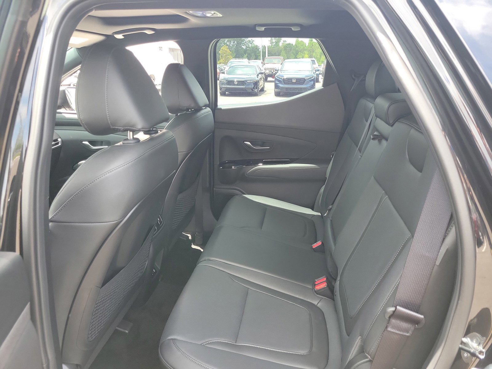 Used 2025 Hyundai Santa Cruz Limited AWD/4WD image 29
