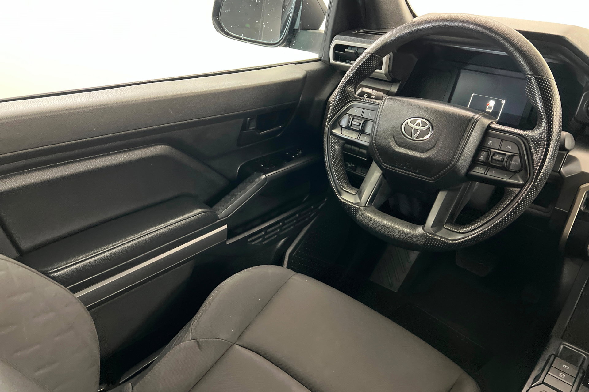 Used 2024 Toyota Tacoma SR5 image 12