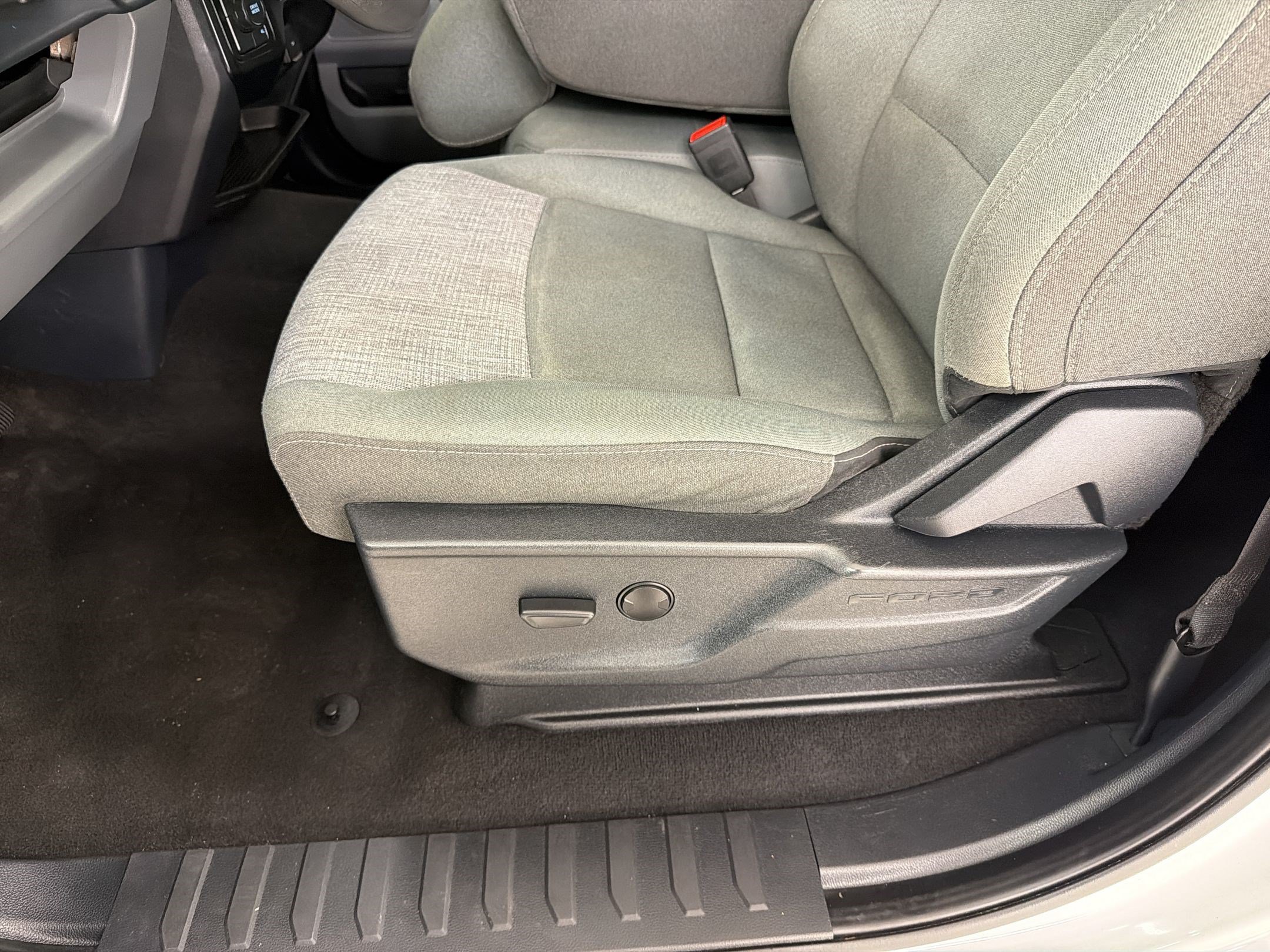 Used 2025 Ford F250 XLT AWD/4WD image 13