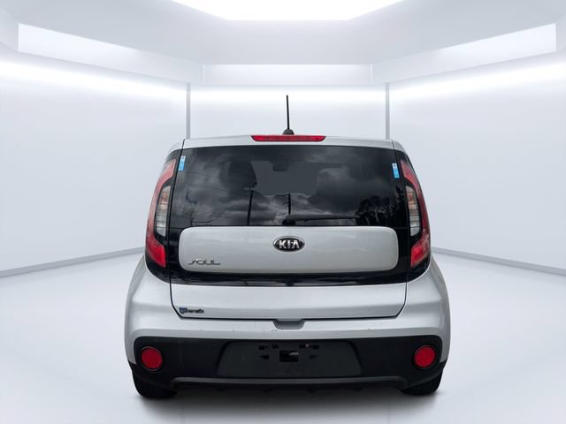 Used 2018 Kia Soul FWD image 4