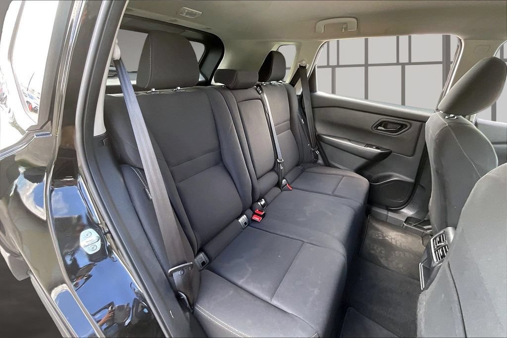 Used 2024 Nissan Rogue S AWD/4WD image 23