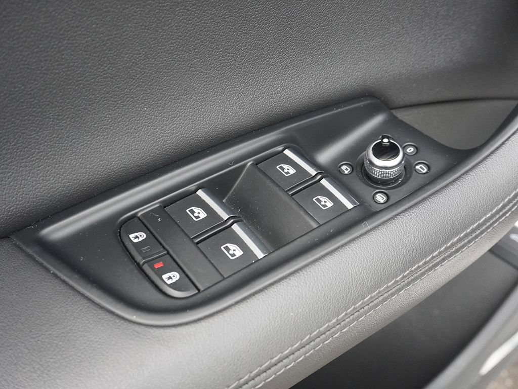 Used 2023 Audi Q7 3.0T Premium Plus AWD/4WD image 50