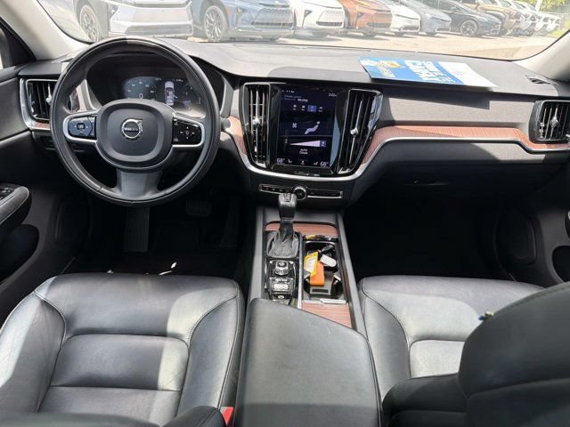 Used 2021 Volvo S60 T5 Momentum w/ Premium Package FWD image 21