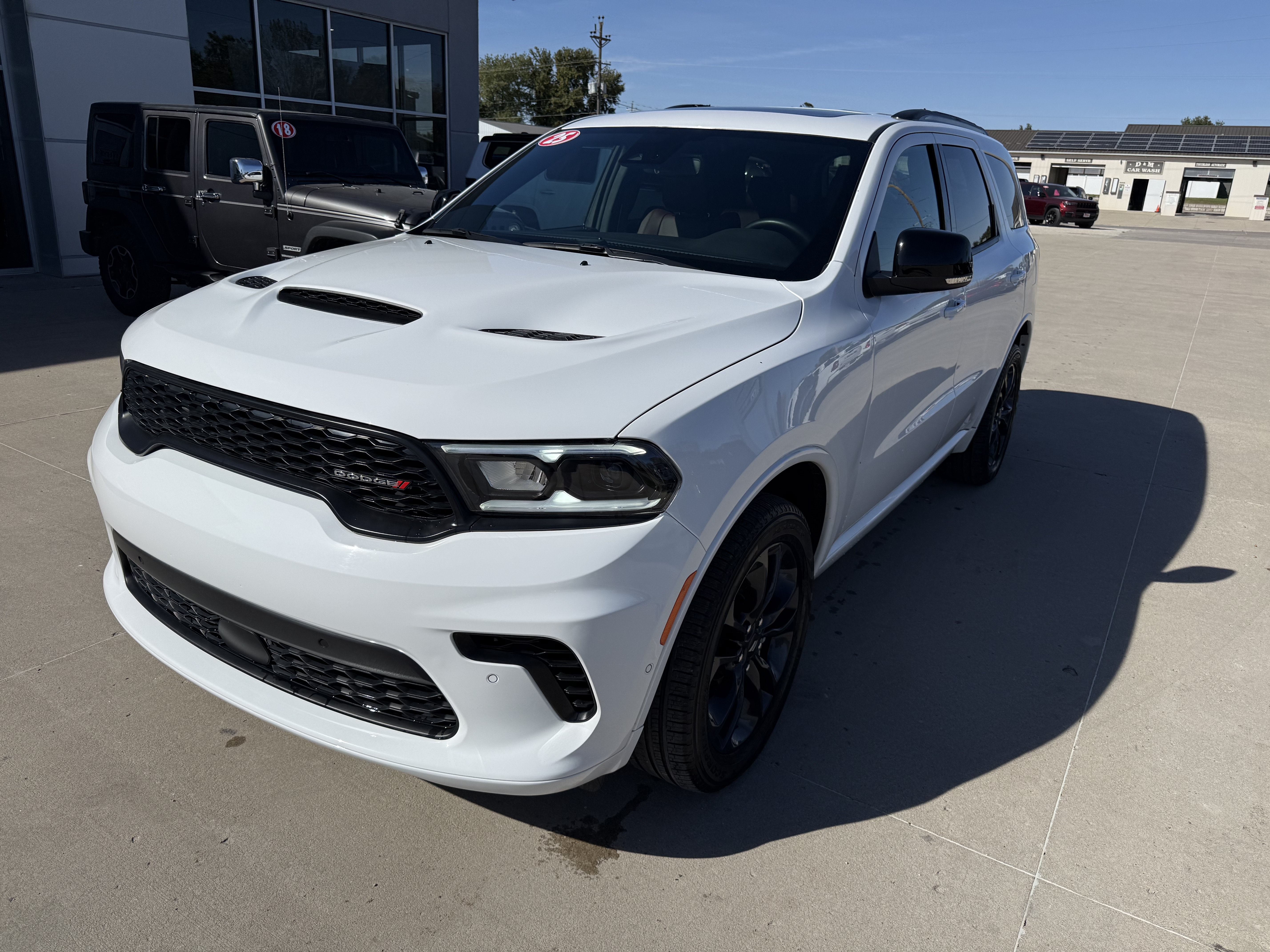 Used 2025 Dodge Durango GT AWD/4WD image 33