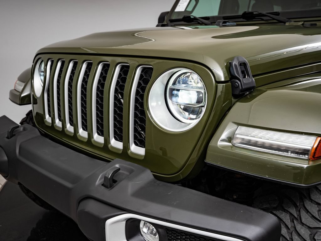 Used 2021 Jeep Wrangler Unlimited Sahara AWD/4WD image 3