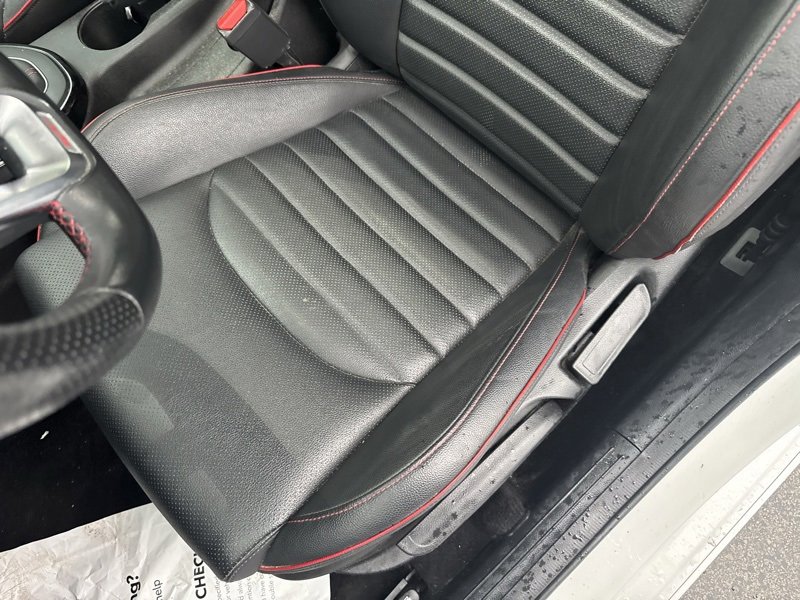 Used 2022 Kia Forte GT image 21