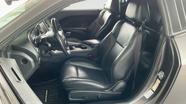 Used 2016 Dodge Challenger R/T Plus RWD image 19