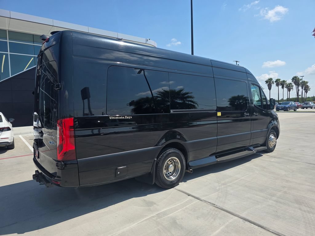 Used 2020 Mercedes-Benz Sprinter 3500 image 10