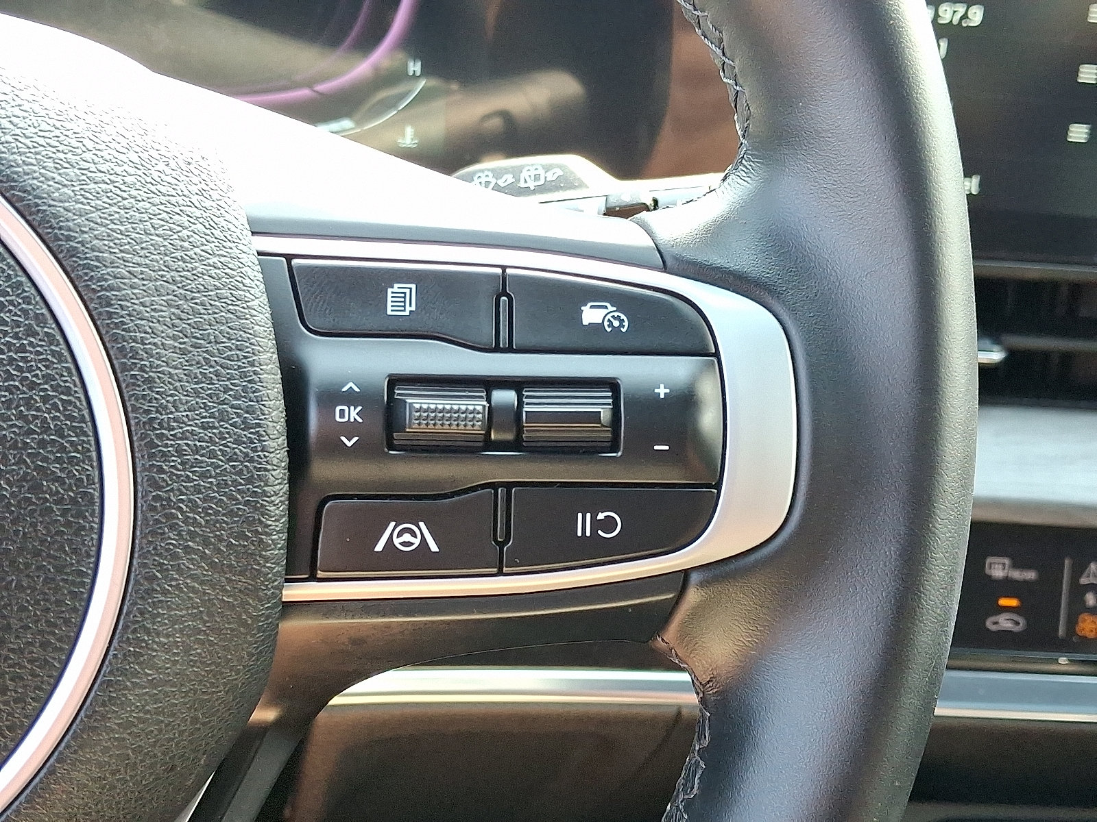 Certified 2024 Kia Sportage X-Line w/ X-Line Premium Package AWD/4WD image 23