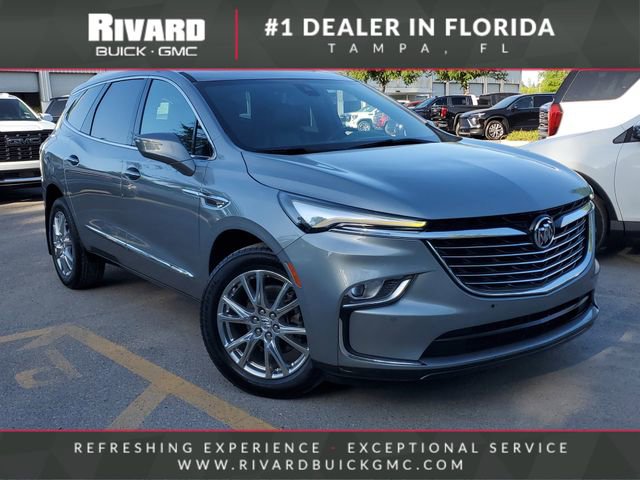 Used 2023 Buick Enclave Essence w/ Experience Buick Package FWD image 1