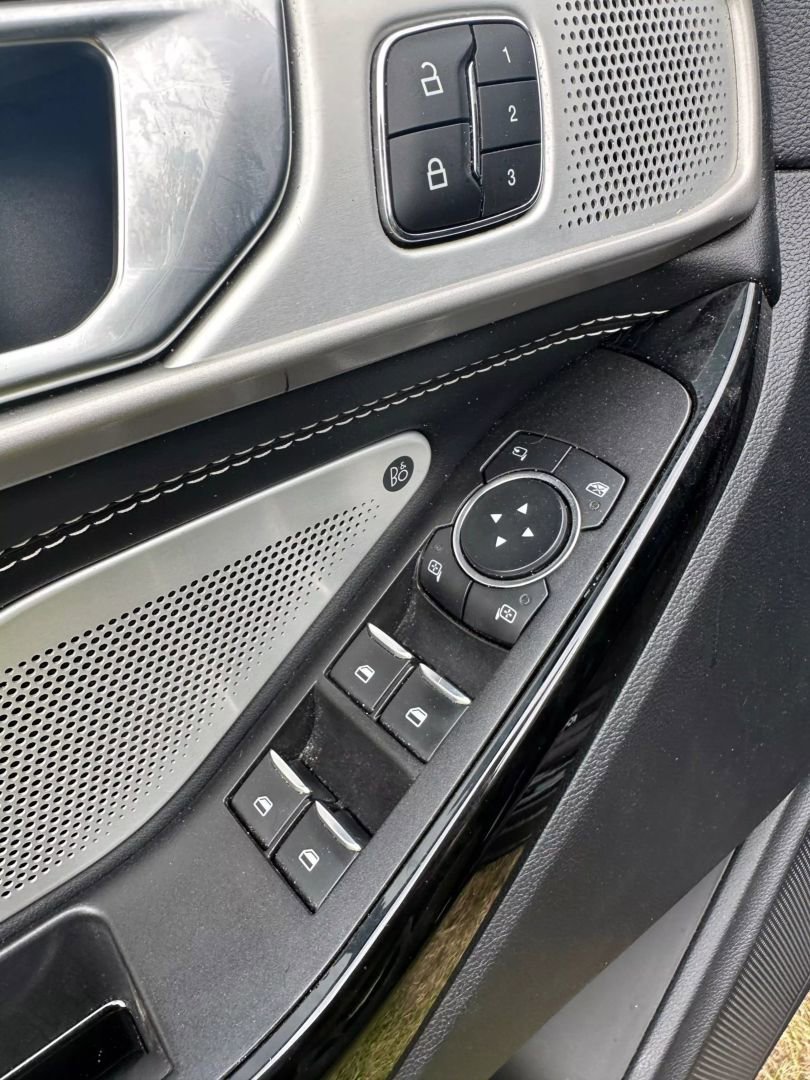 Used 2022 Ford Explorer ST w/ Equipment Group 401A image 13