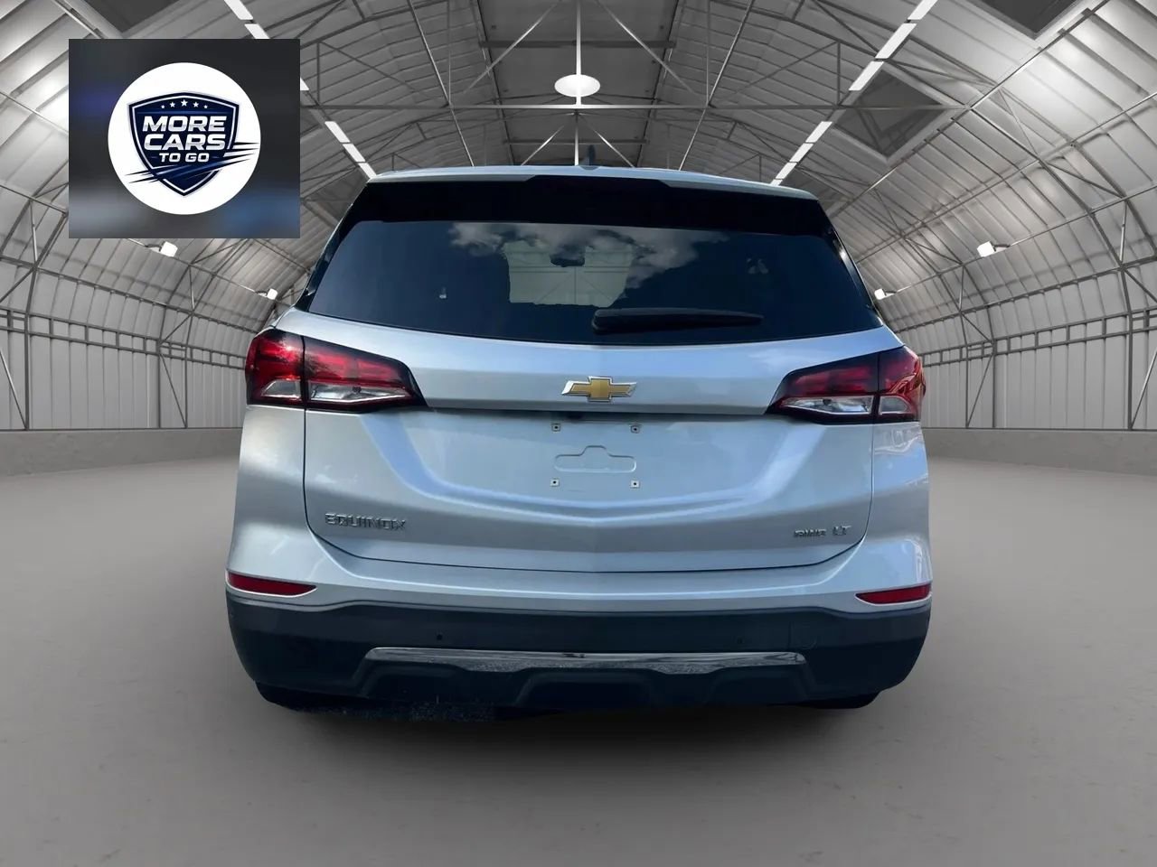 Used 2022 Chevrolet Equinox LT w/ Driver Convenience Package image 2
