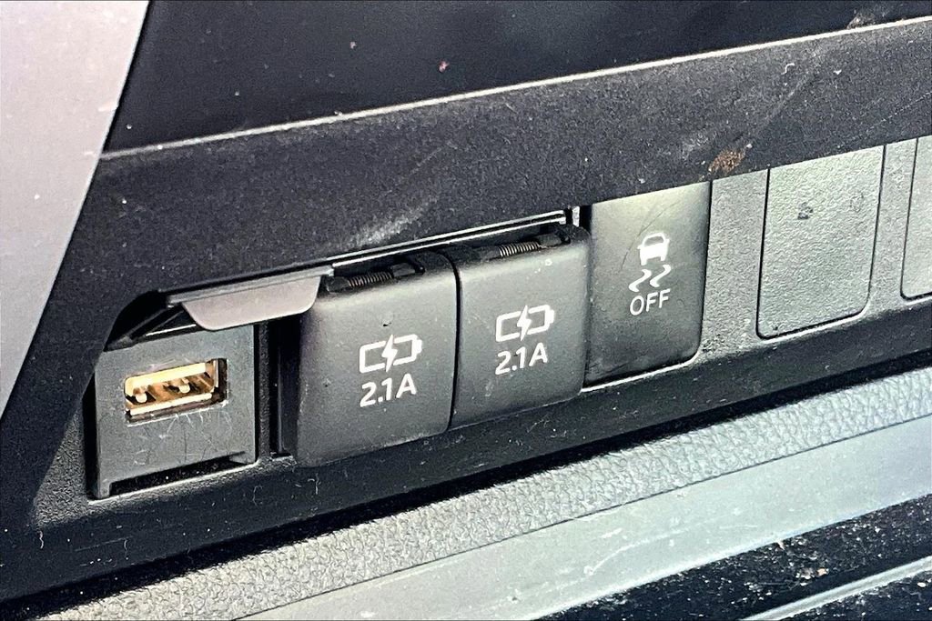 Used 2021 Toyota Tundra SR5 image 32