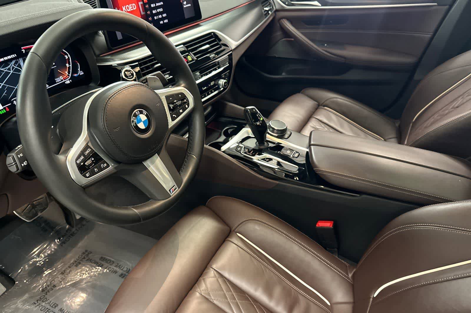 Used 2023 BMW M550i xDrive w/ Parking Assistance Package image 11