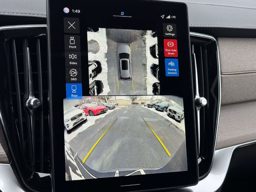 New 2026 Volvo XC90 B6 Plus AWD/4WD image 4