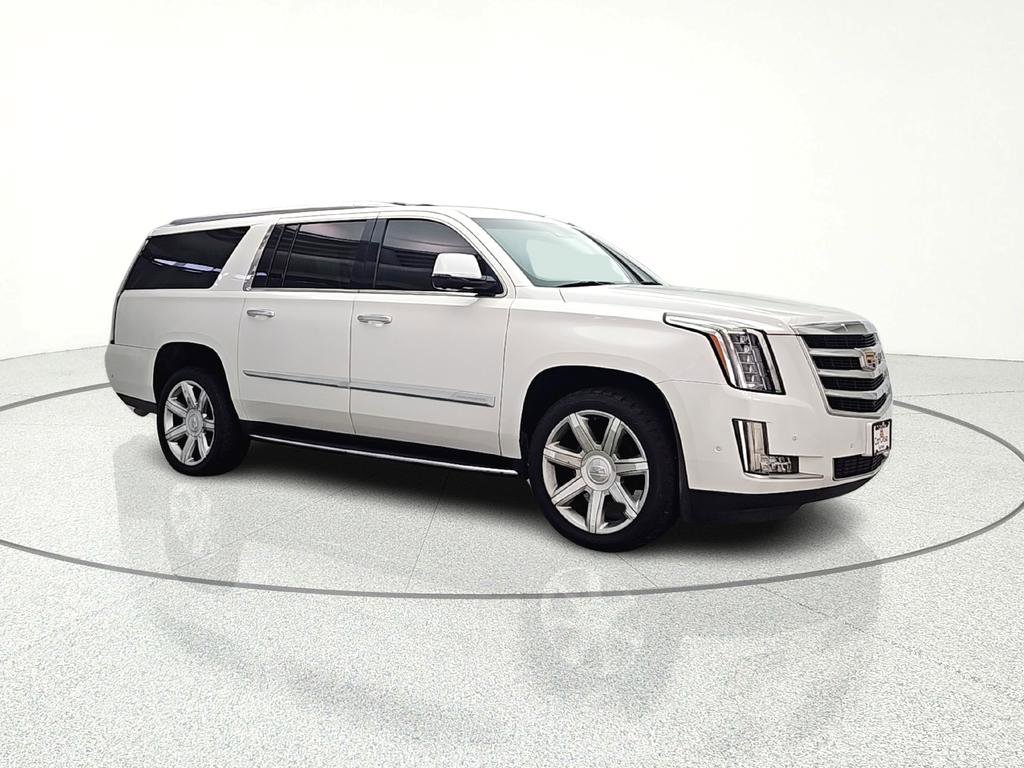 Used 2019 Cadillac Escalade ESV Luxury image 8