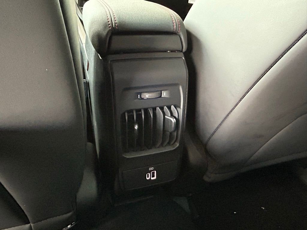 Used 2024 Dodge Hornet GT image 33