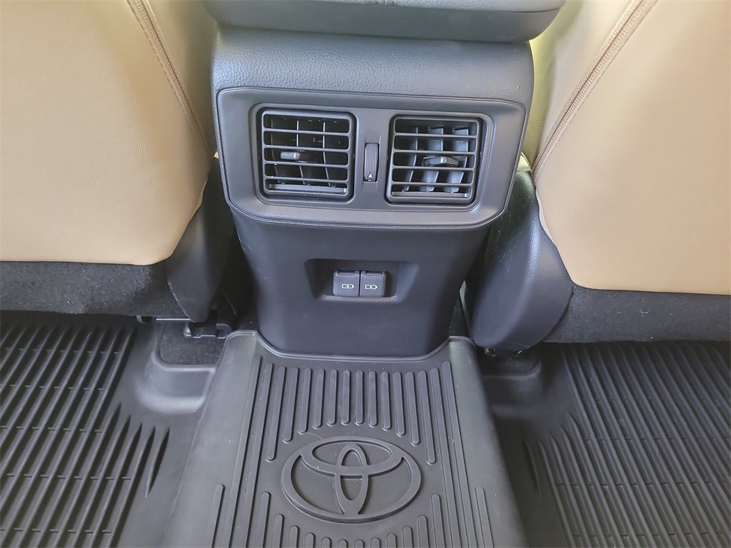Used 2025 Toyota RAV4 XLE Premium image 14
