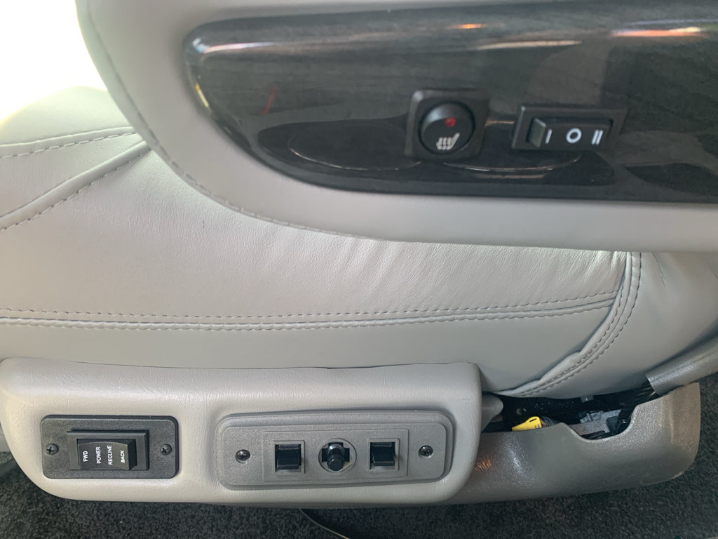 New 2026 Chevrolet Express 2500 Extended w/ Driver Convenience Package RWD image 15
