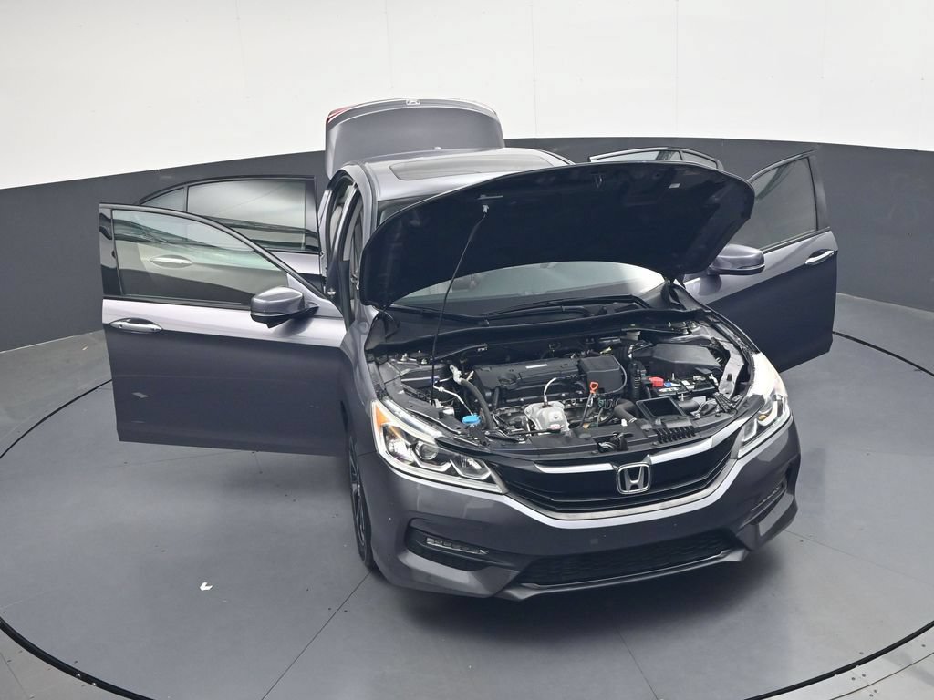 Used 2017 Honda Accord EX image 40