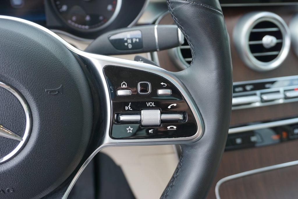 Certified 2020 Mercedes-Benz GLC 300 4MATIC image 26
