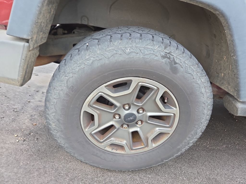 Used 2009 Jeep Wrangler X AWD/4WD image 4