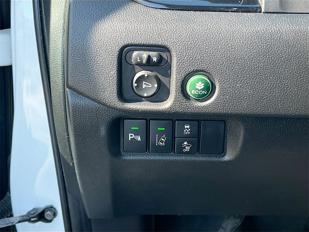 Used 2018 Honda Pilot Touring image 10