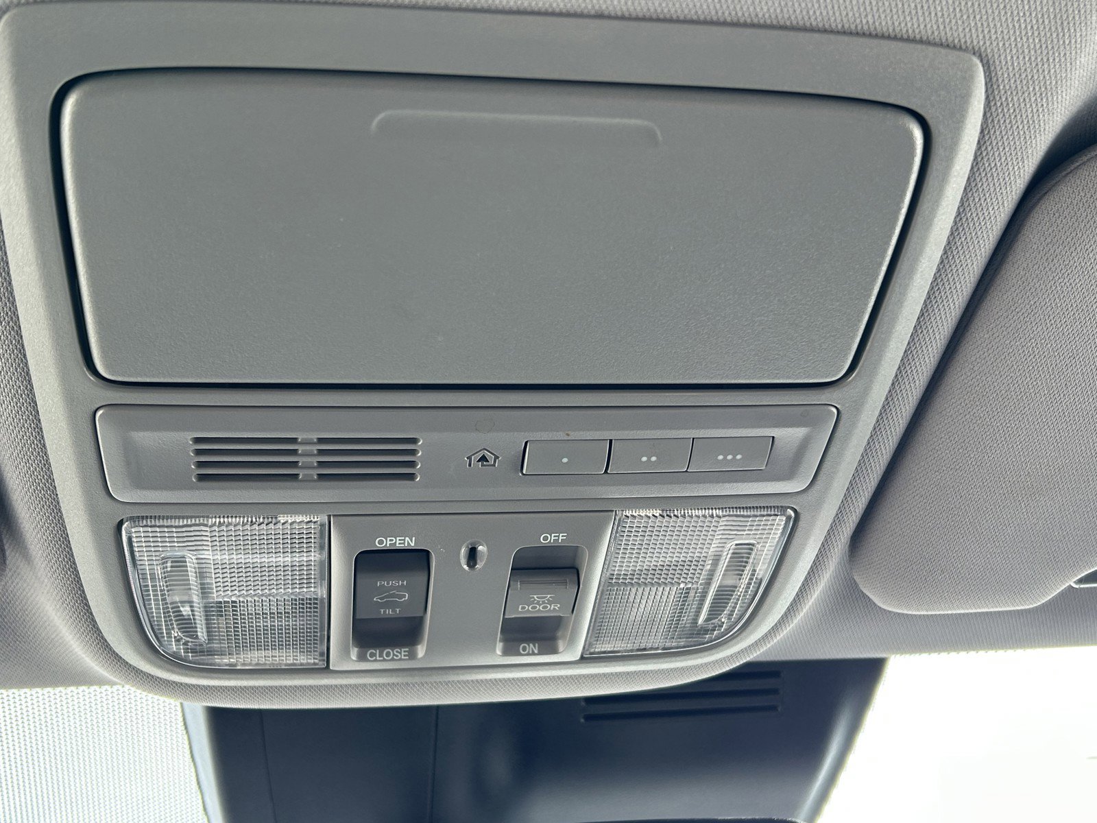 Used 2020 Honda CR-V Touring image 39