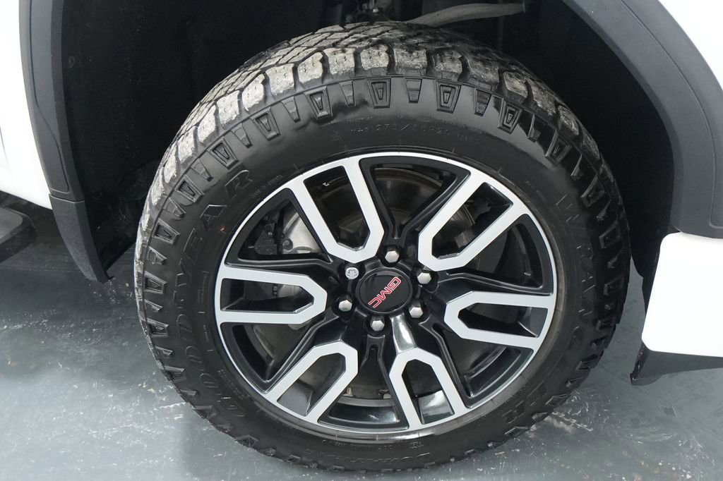Used 2020 GMC Sierra 1500 AT4 w/ AT4 Premium Package AWD/4WD image 12