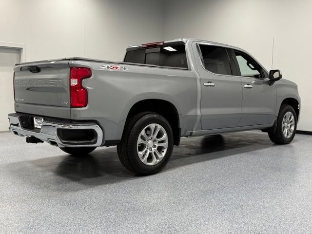 Used 2025 Chevrolet Silverado 1500 LTZ w/ LTZ Premium Package AWD/4WD image 11