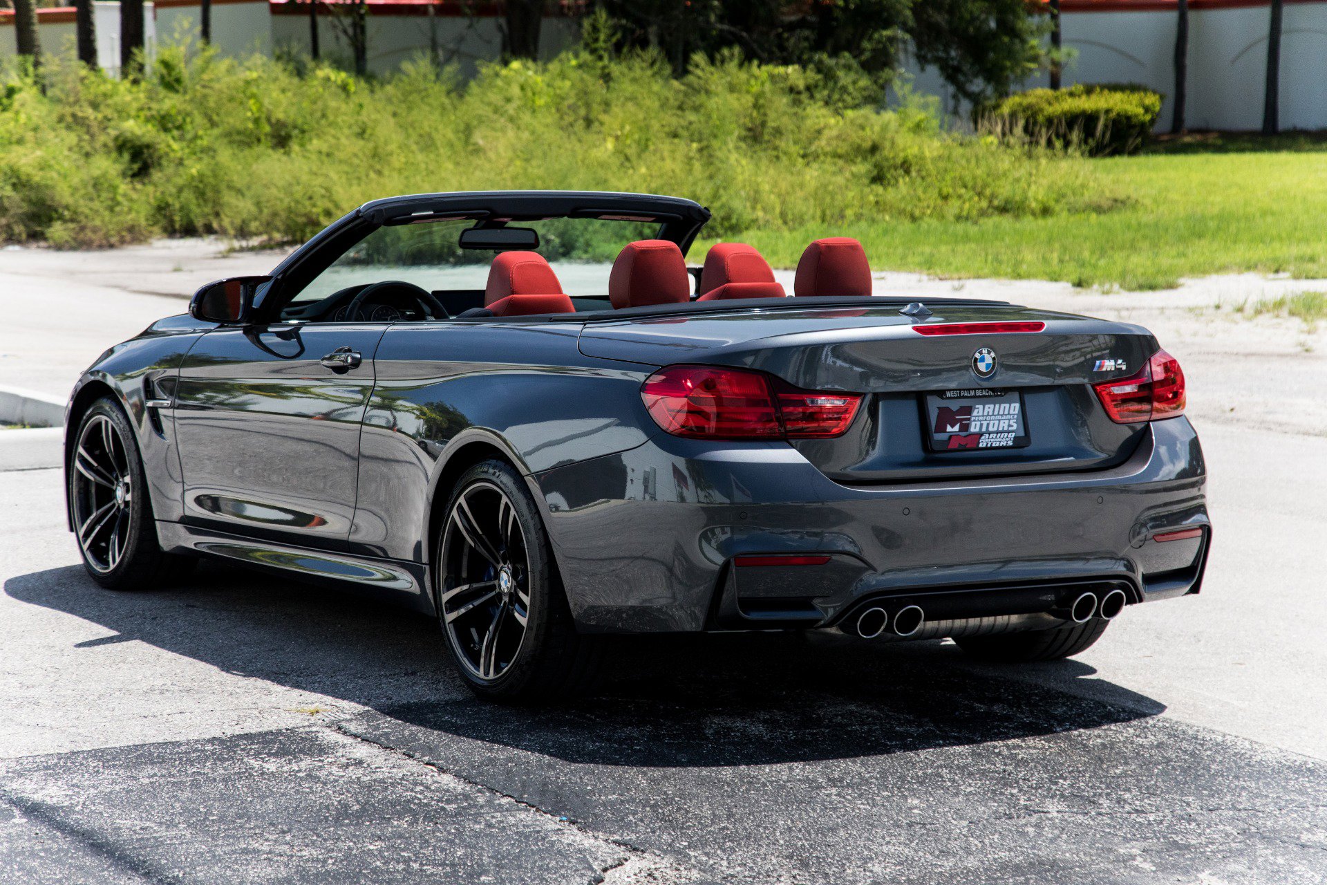 Used 2016 BMW M4 Convertible image 21