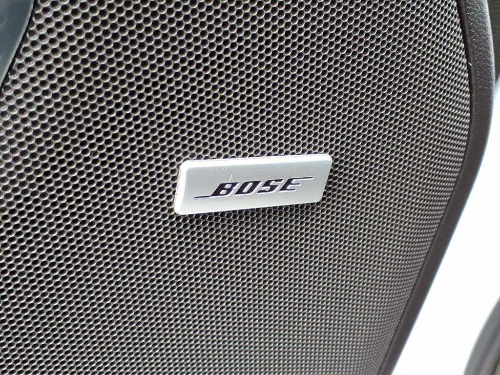 Used 2023 Chevrolet Suburban Premier image 6