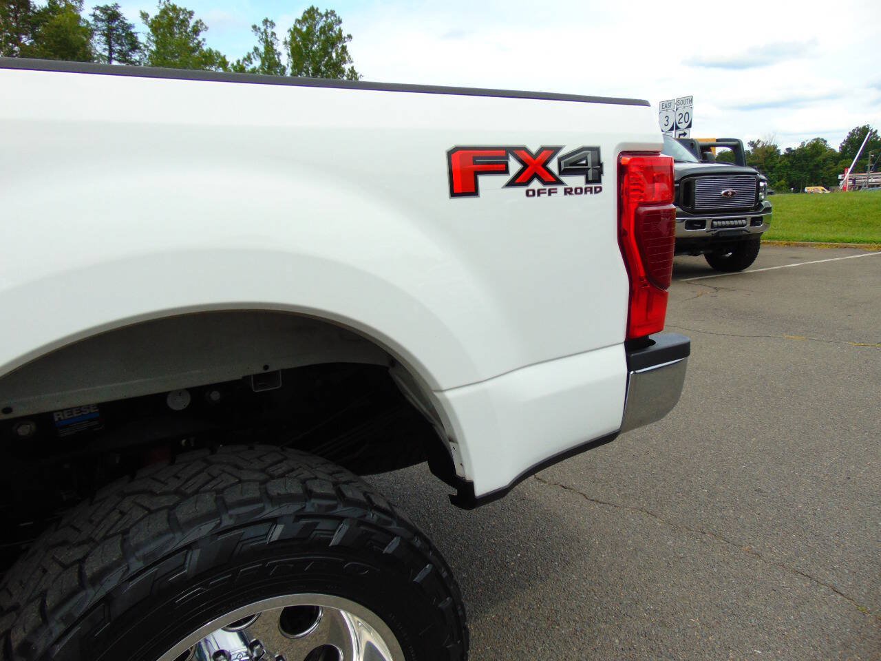 Used 2020 Ford F350 Lariat w/ Lariat Ultimate Package AWD/4WD image 30