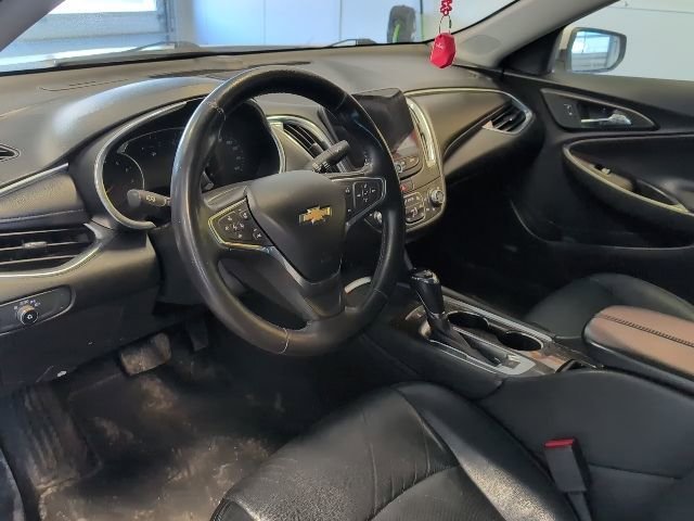 Used 2016 Chevrolet Malibu Premier w/ Driver Confidence Package II image 10