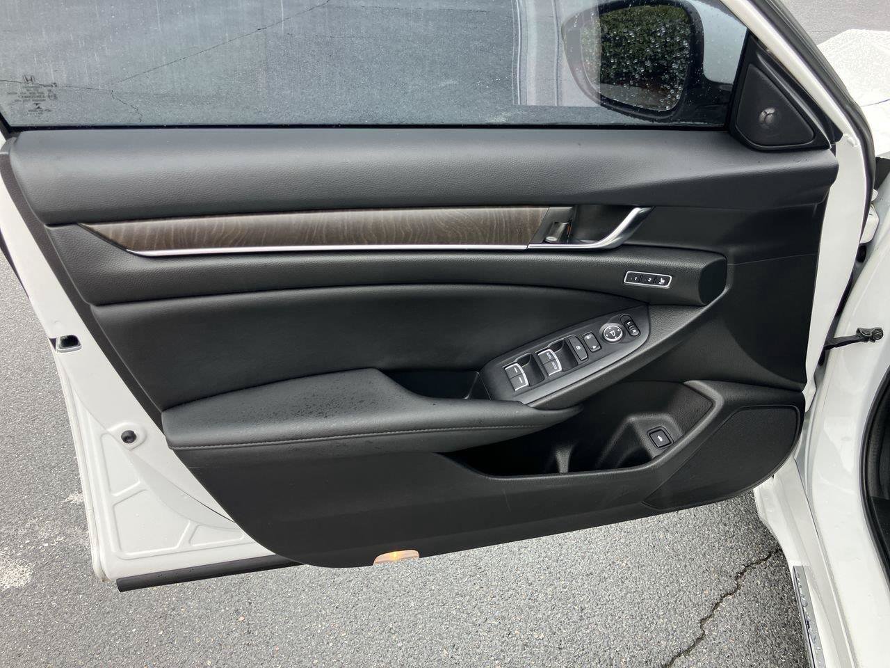 Used 2021 Honda Accord EX-L image 14