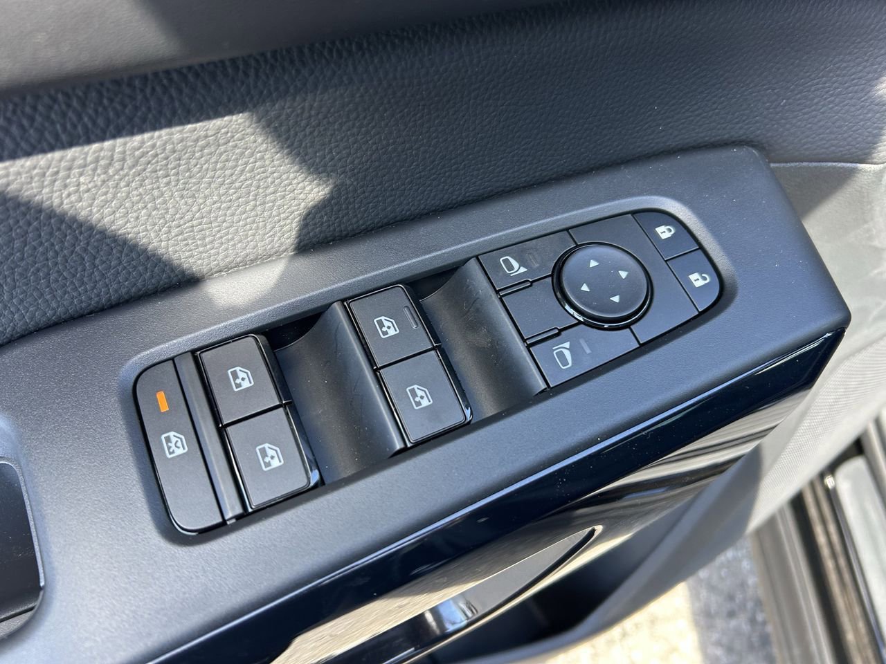 New 2026 Nissan Pathfinder SV AWD/4WD image 34