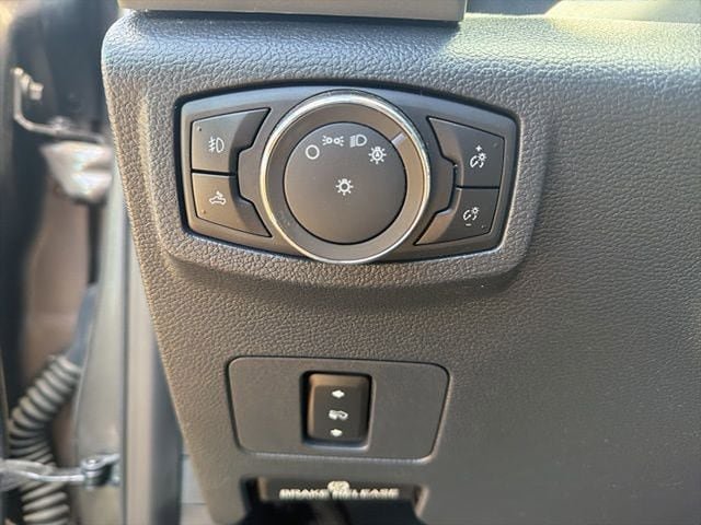 Used 2022 Ford F350 Lariat AWD/4WD image 6