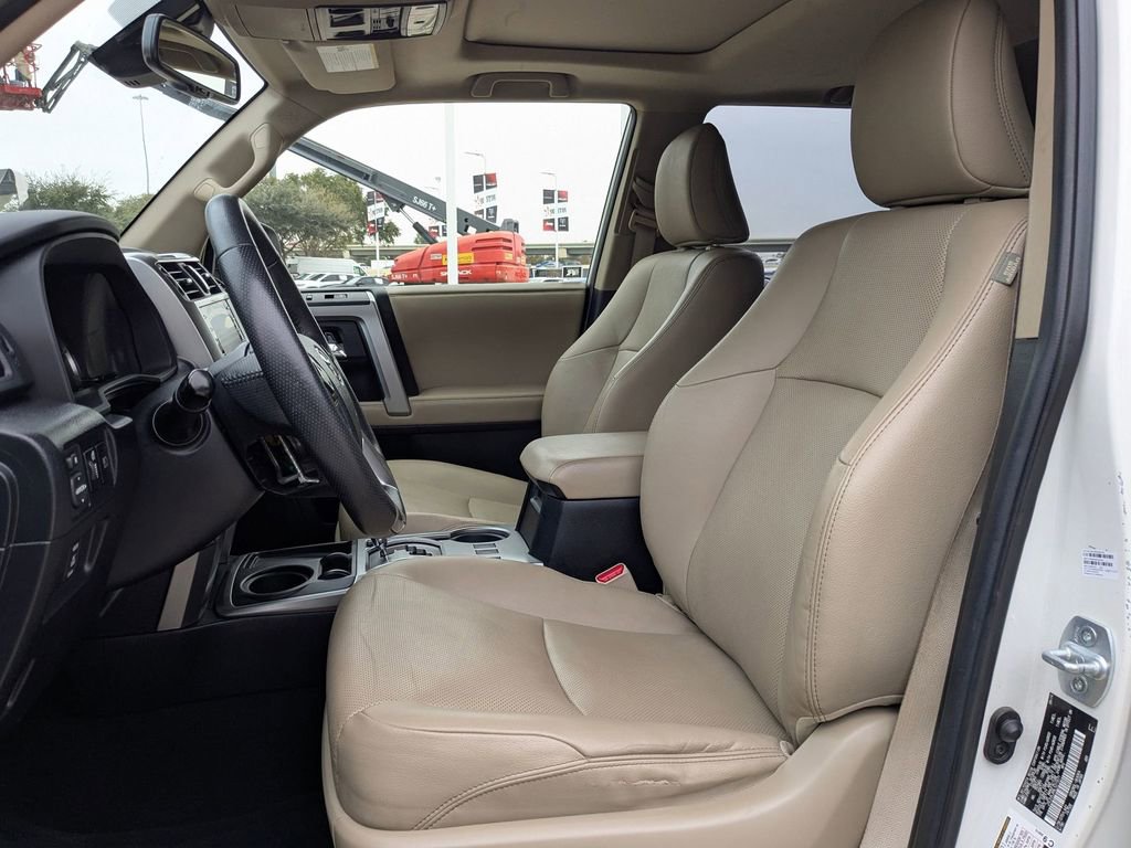 Used 2020 Toyota 4Runner SR5 Premium image 17