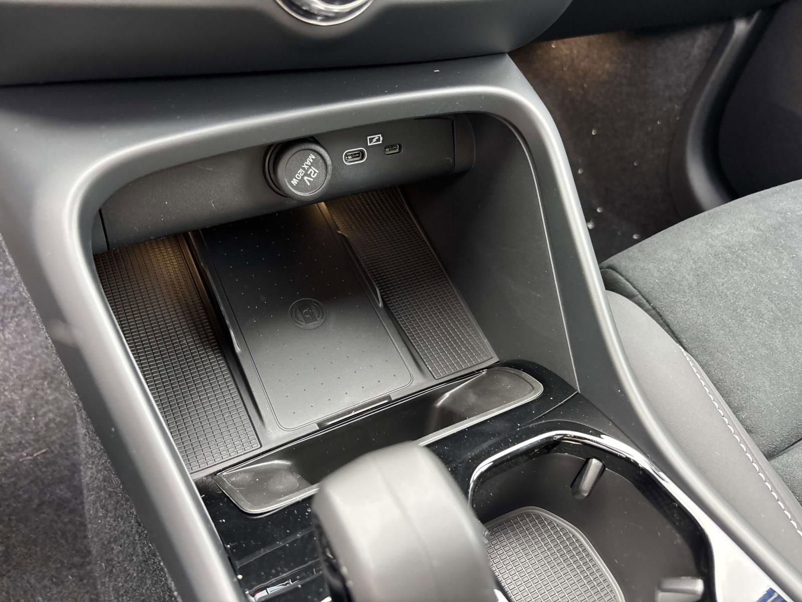 New 2026 Volvo XC40 B5 Ultra w/ Protection Package Premier image 22