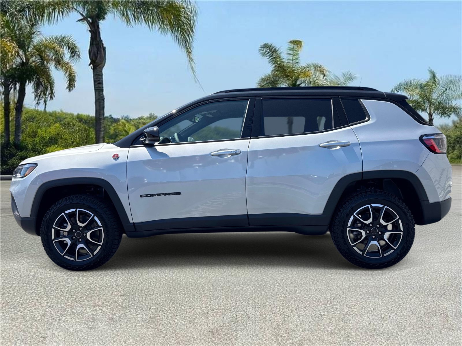New 2026 Jeep Compass Trailhawk AWD/4WD image 2