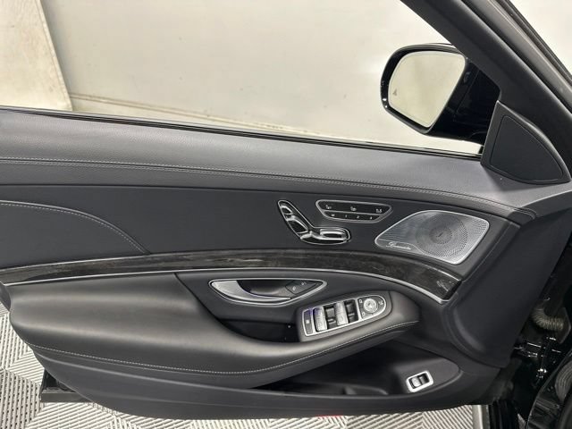 Used 2020 Mercedes-Benz S 560 Sedan image 15