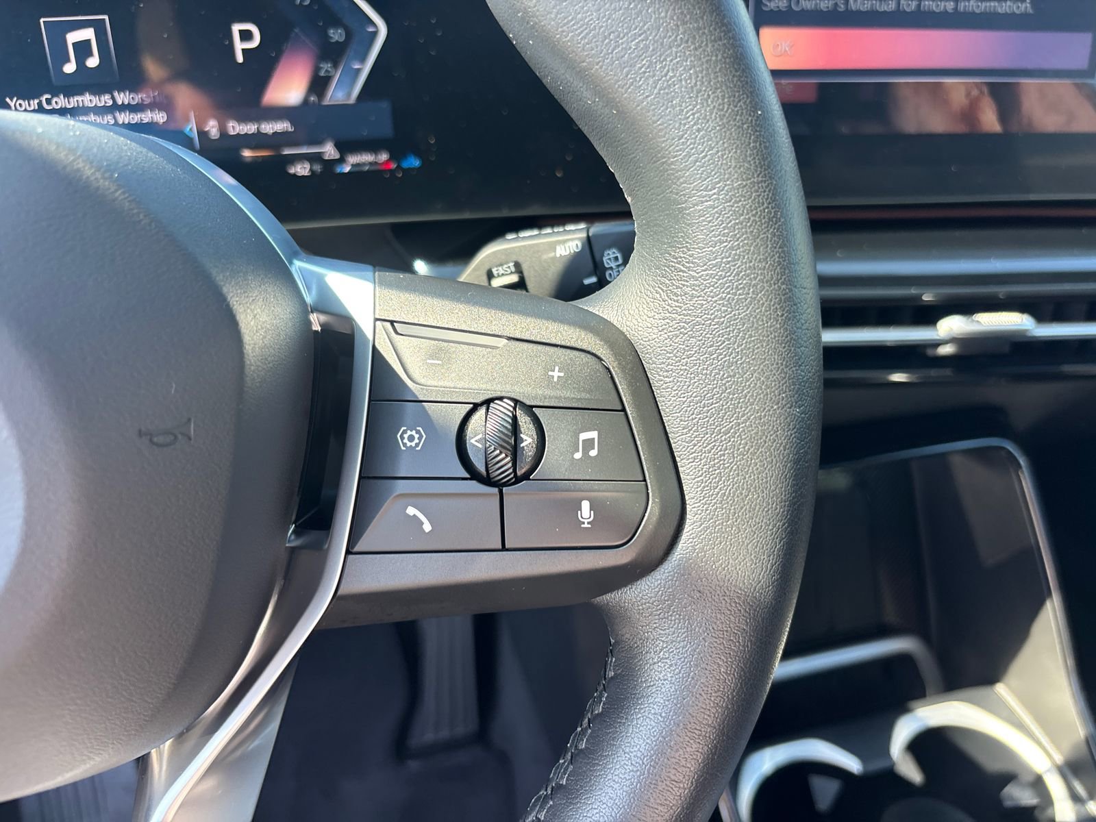 Used 2025 BMW X1 xDrive28i AWD/4WD image 18