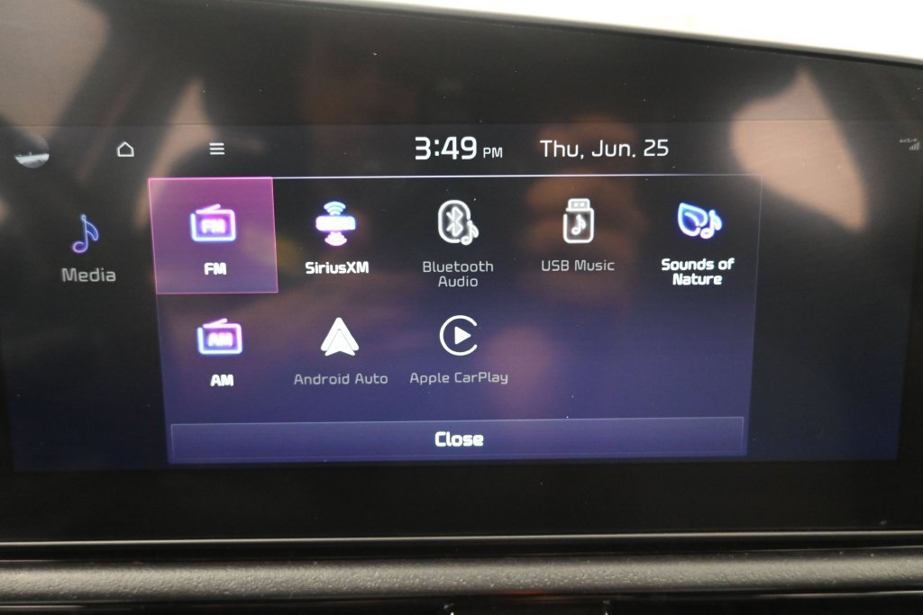 Used 2023 Kia Niro EX FWD image 13