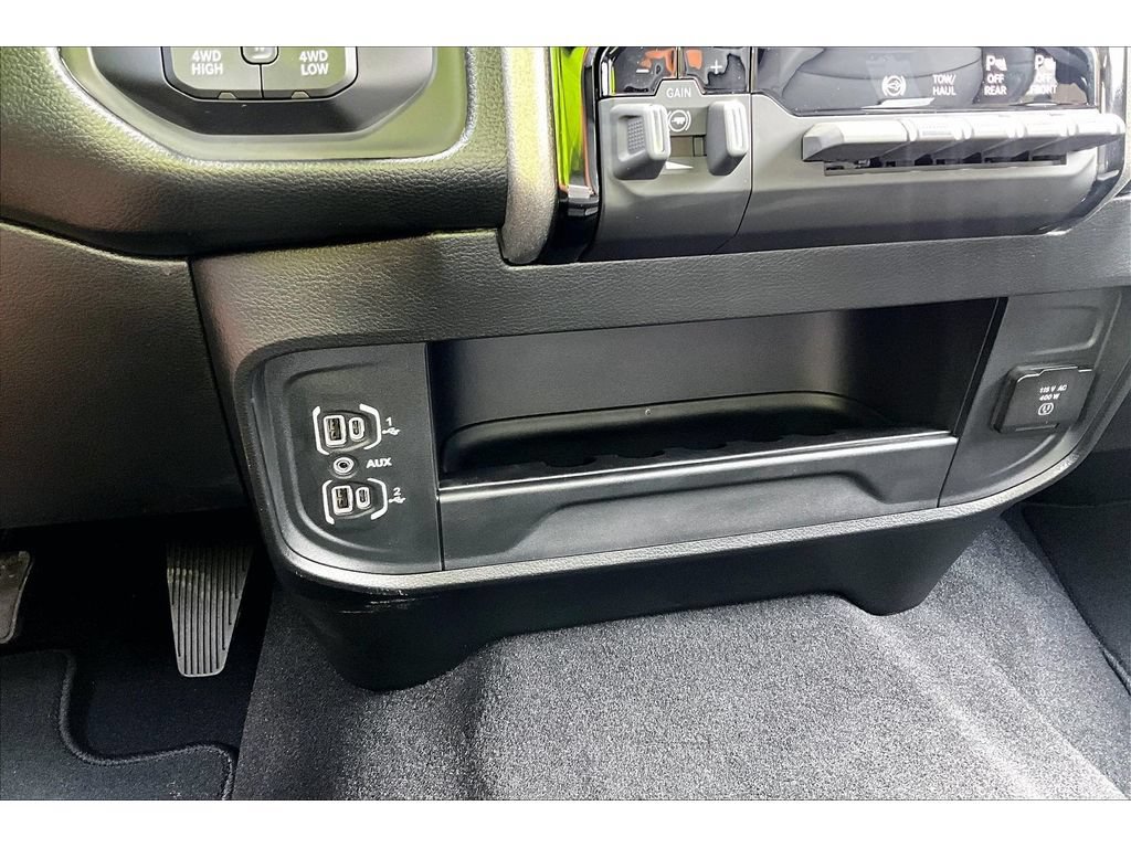New 2026 RAM 3500 Tradesman AWD/4WD image 34