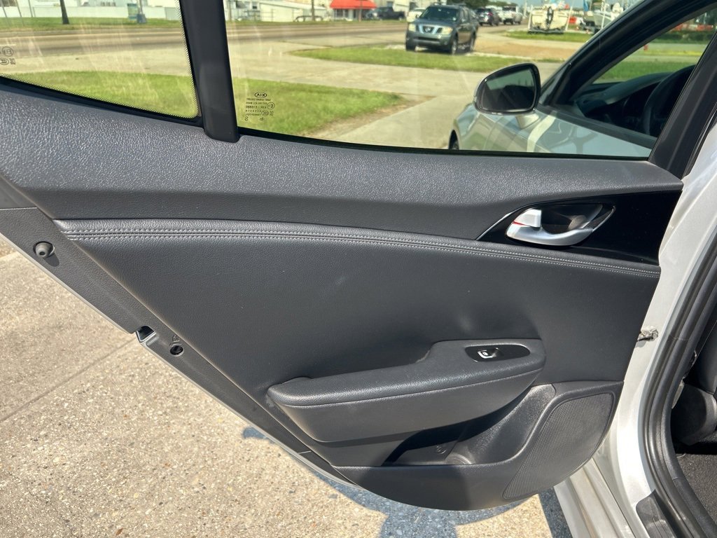 Used 2018 Kia Stinger image 14