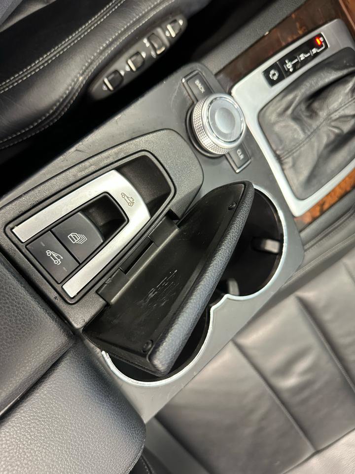 Used 2011 Mercedes-Benz E 350 Cabriolet image 34