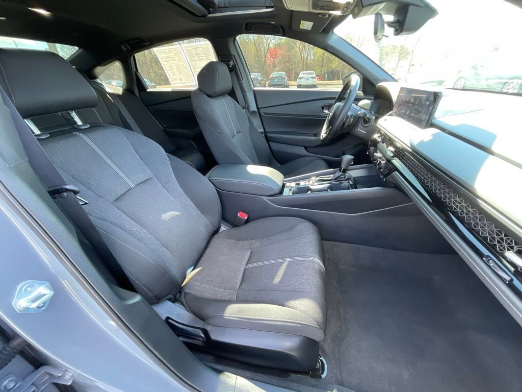 Certified 2025 Honda Accord Sport image 33