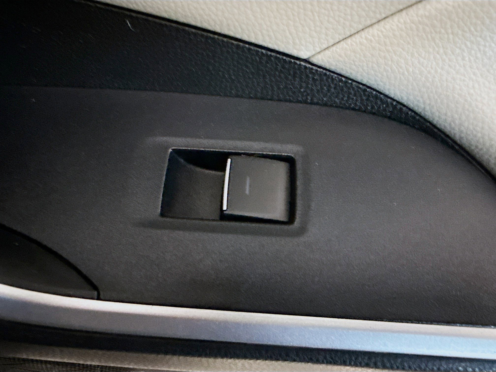 Used 2022 Toyota RAV4 XLE image 31